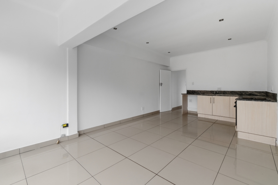 1 Bedroom Property for Sale in Heathfield Western Cape